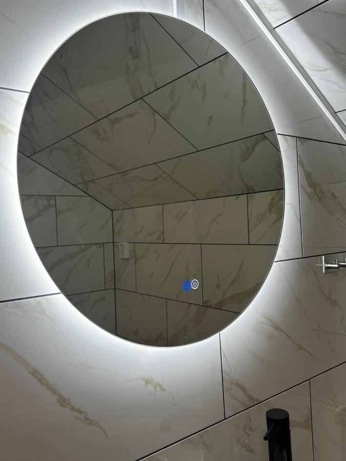 Luxurious Apartment Near Citycenter ボロース エクステリア 写真
